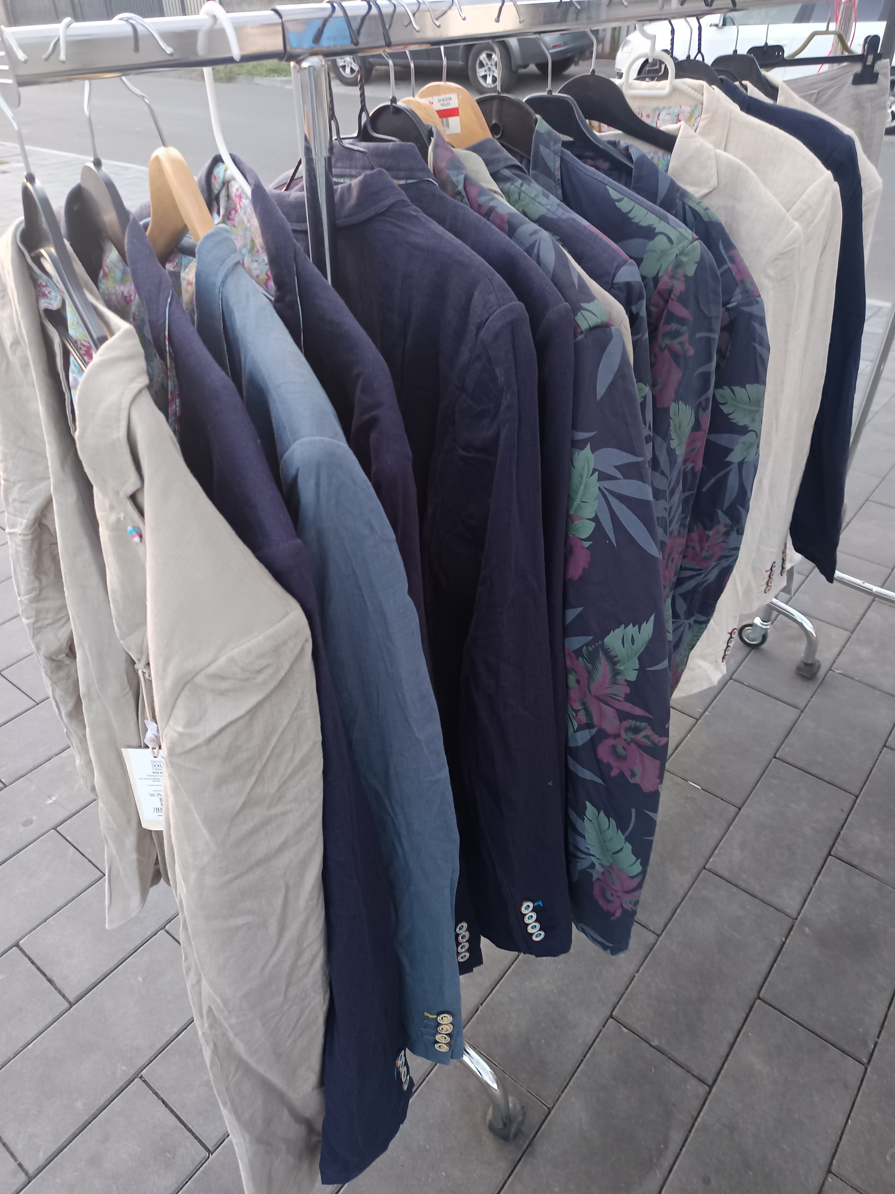 Lenvászon nyári zakók érkeztek – Elegáns férfi zakók kedvező áron | Dresszkód